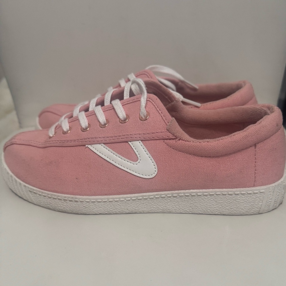 Tretorn Nylite Plus Sneaker color:pink  size 9 - Picture 2 of 6